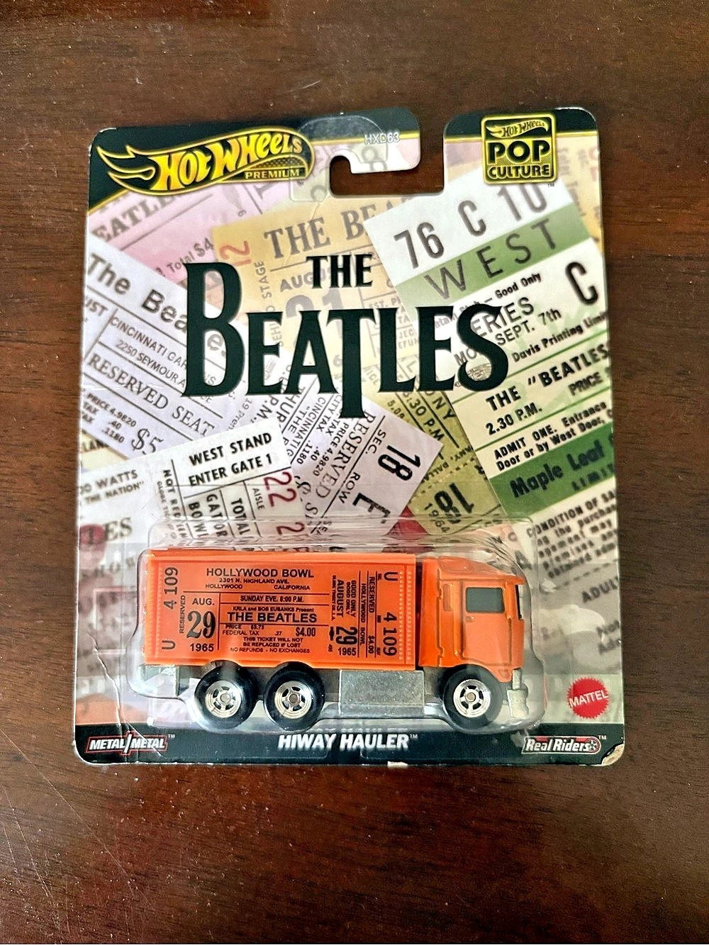 Hot Wheels Pop Culture Edition The Beatles Highway Hauler